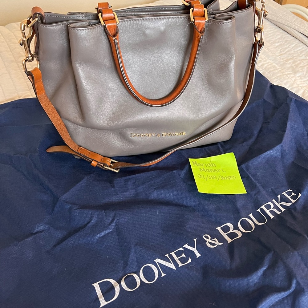 Dooney and Bourke Barlow bag